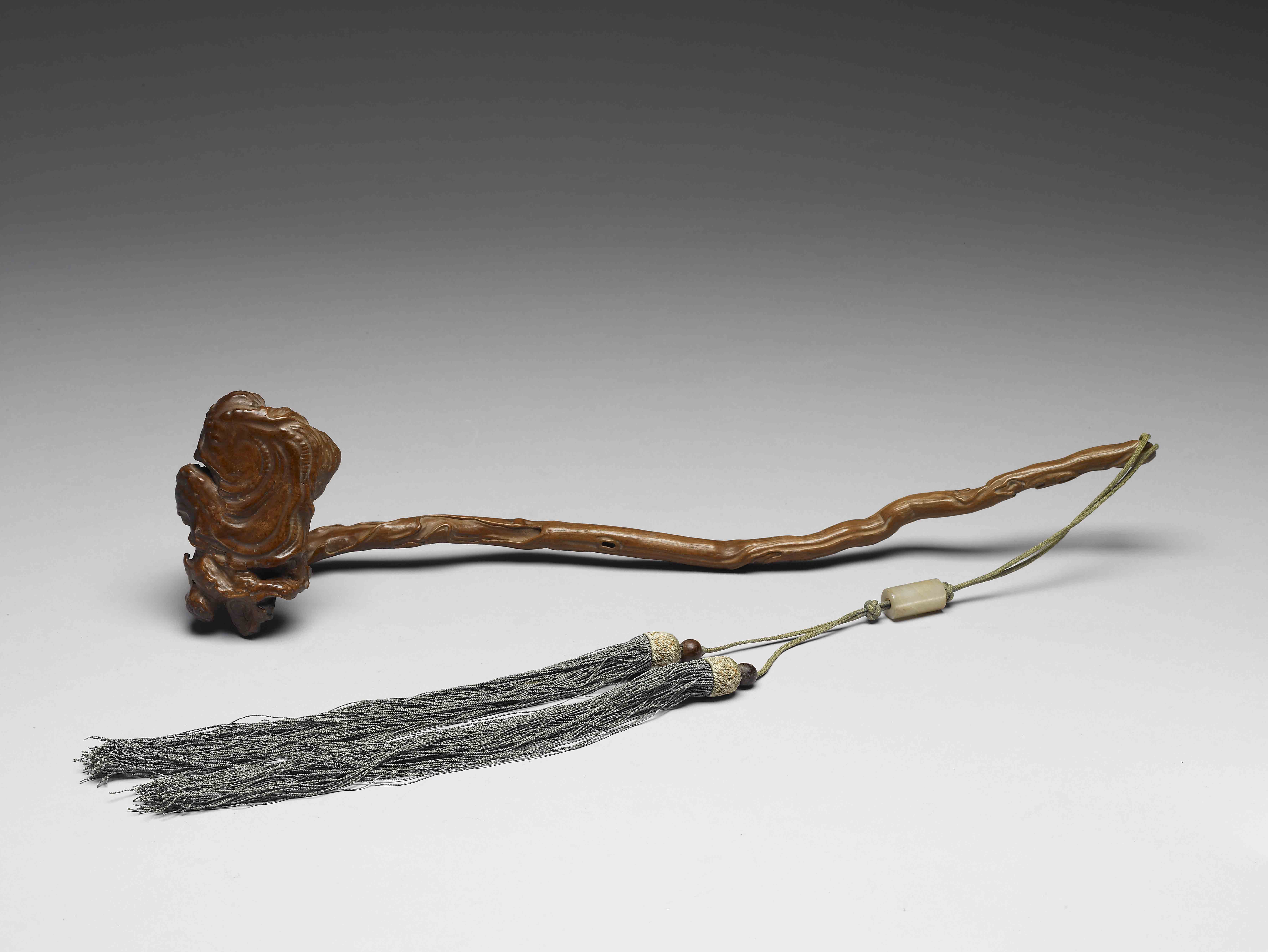 Tree-root Ruyi scepter
