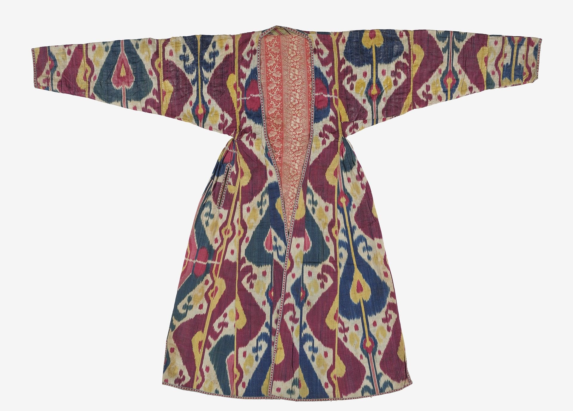 Ikat robe (munisak)