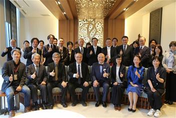 Photo: 9-故宮團隊與國內外借展單位代表合影。