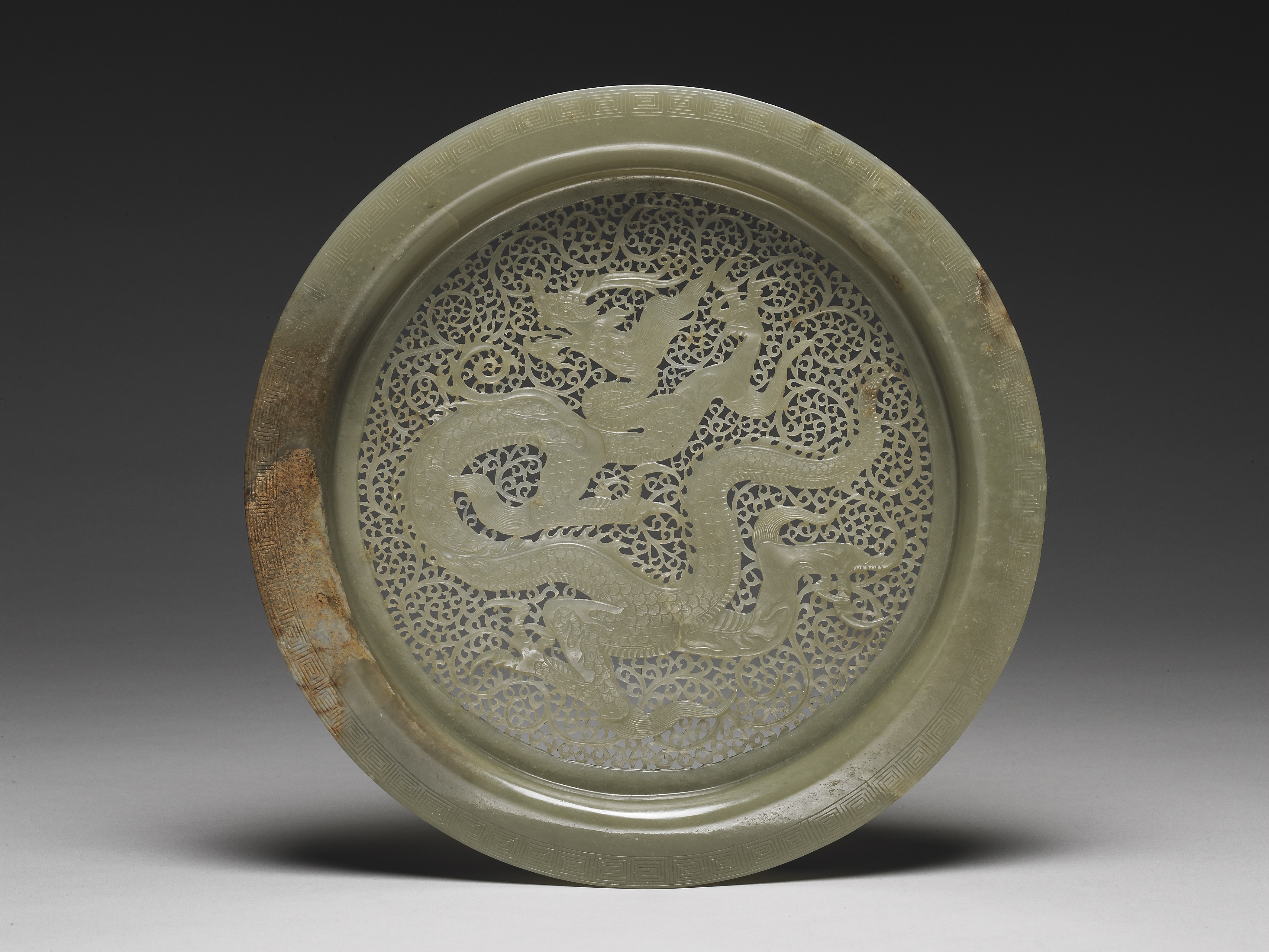 Jade Plate with Dragon Pattern