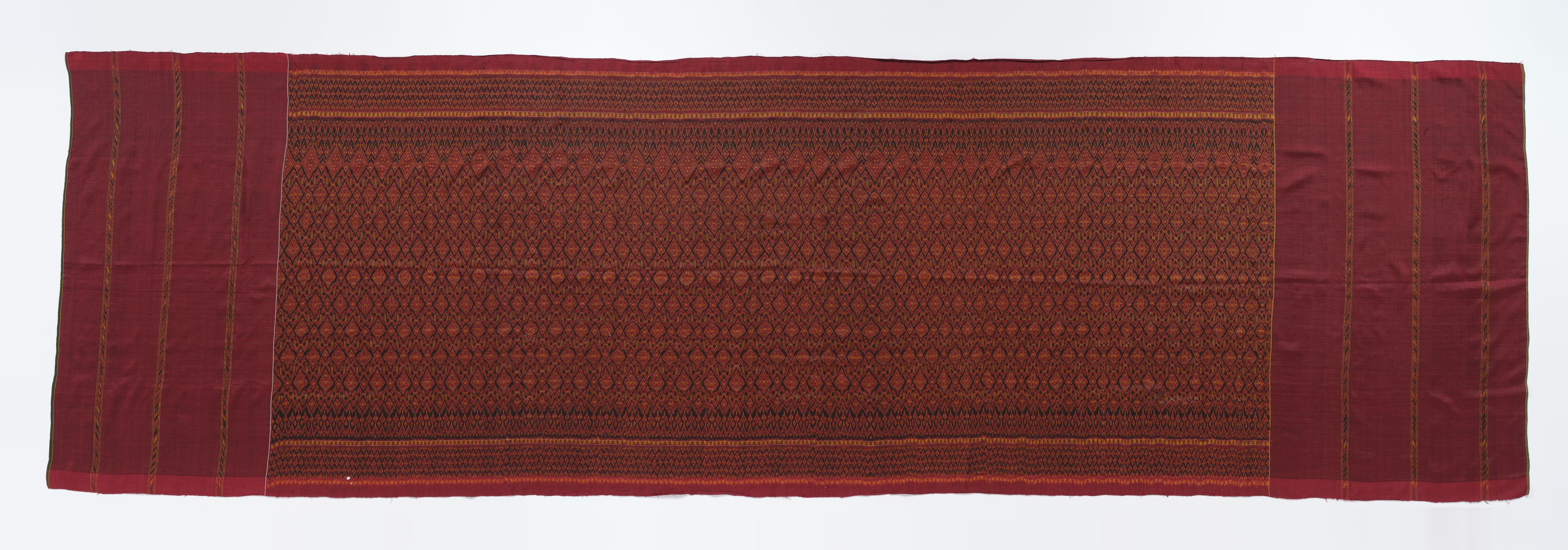 Ikat hipwrapper (sompot) with geometric patterns